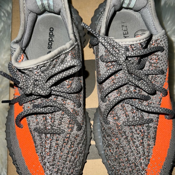 Yeezy Boost Size 7 - Picture 9 of 9